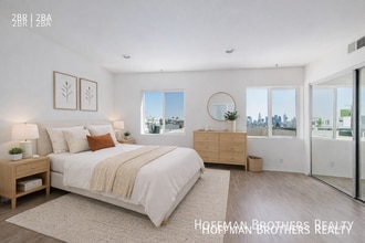 251 Robinson St, Unit 107 in Los Angeles, CA - Building Photo - Building Photo