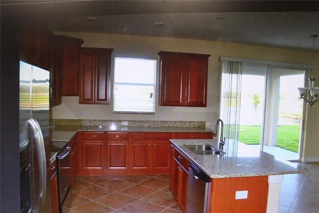 19347 Paddock View Dr in Tampa, FL - Building Photo - Building Photo