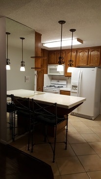 4431 Don Ricardo Dr, Unit 4 in Los Angeles, CA - Building Photo - Building Photo