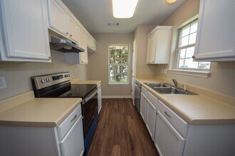 7949 Marsha Woods Dr in Memphis, TN - Building Photo - Building Photo