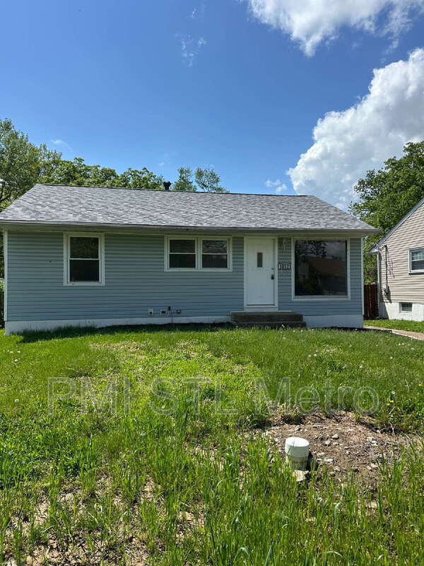 property at 10523 Prestwick Dr