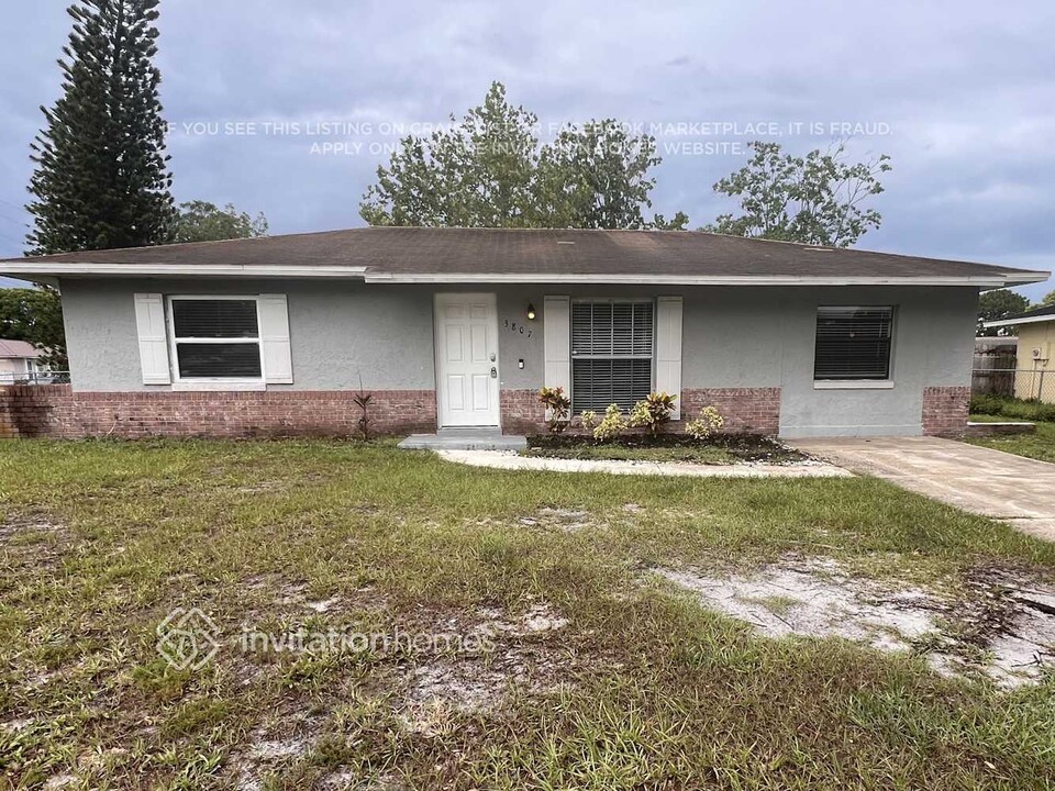 3807 Spoonbill Ave in Orlando, FL - Building Photo
