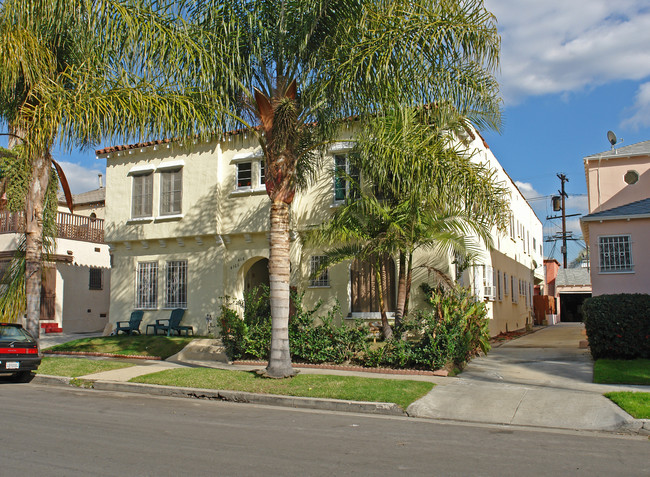 414 N Sierra Bonita Ave in Los Angeles, CA - Building Photo - Building Photo