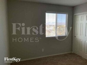 1708 Mizzenmast Ave in North Las Vegas, NV - Building Photo - Building Photo