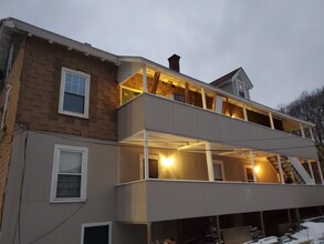 1 Ludlow St, Unit Unit1 in Worcester, MA - Foto de edificio - Building Photo