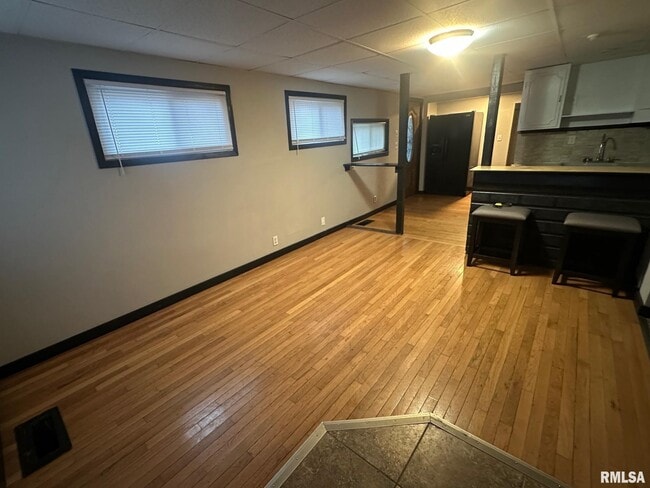 524 Caroline St in Pekin, IL - Building Photo - Building Photo