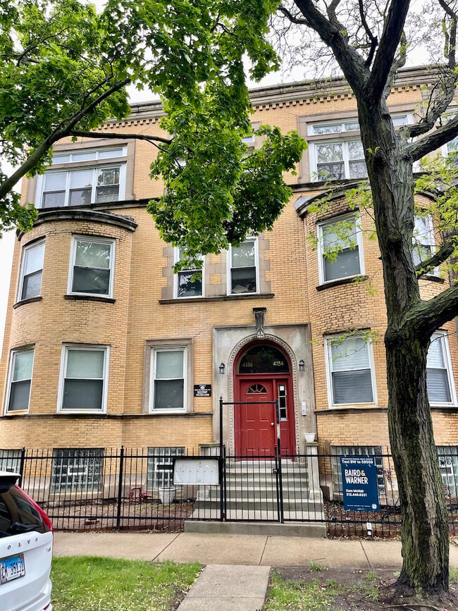 property at 4736 S St Lawrence Ave