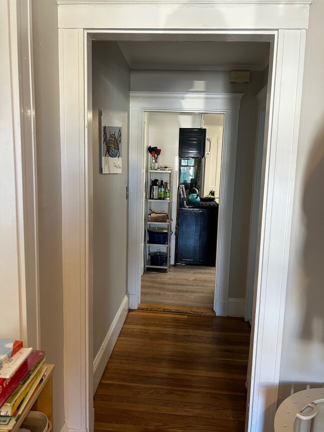 43 Pequossette St, Unit 1 in Watertown, MA - Building Photo - Building Photo