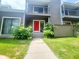 32 Shadow Pl, Unit 32 in Billings, MT - Building Photo