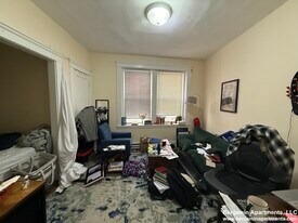 55 Park Dr, Unit 8 in Boston, MA - Building Photo