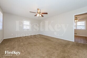 413 Holtz Ave in Excelsior Springs, MO - Building Photo - Building Photo