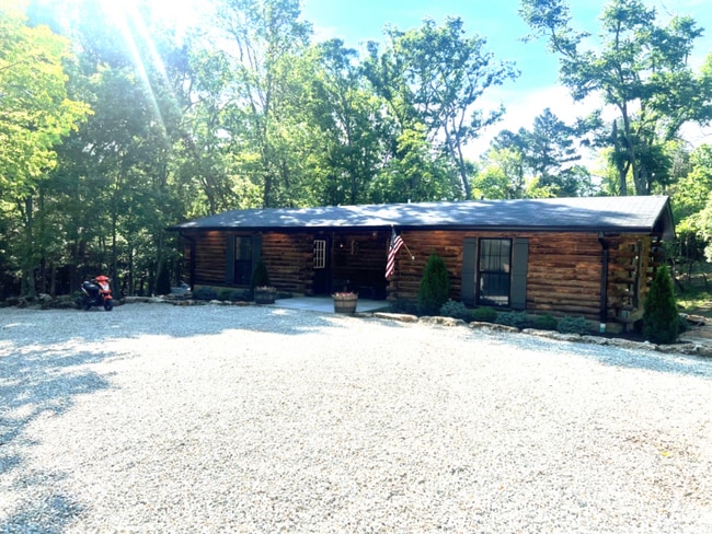property at 3 Ridge Pl