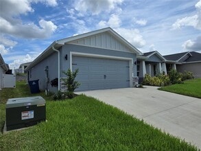 1352 Mountain Flower Ln in Davenport, FL - Building Photo - Building Photo