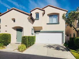 5 Andaluz in Aliso Viejo, CA - Building Photo