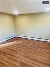 557 Lawrence St in Lowell, MA - Building Photo - Building Photo