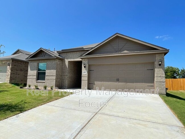 837 Clark Dr in Ferris, TX - Building Photo - Building Photo