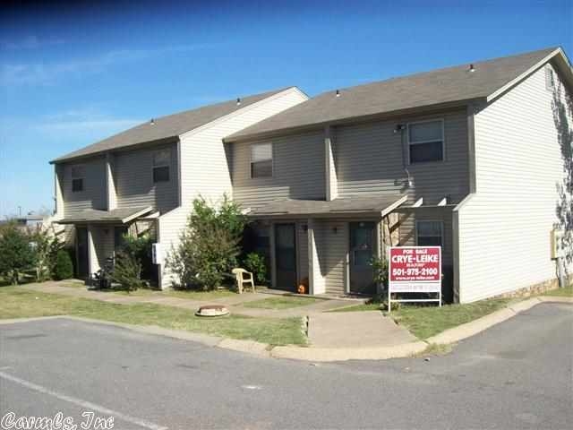 9-12 Edgehill Cove in Maumelle, AR - Foto de edificio - Building Photo