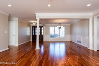 1006 Champions Cir in Simpsonville, KY - Building Photo - Building Photo