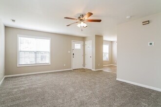 76 Nancy Ct in Clayton, NC - Building Photo - Building Photo