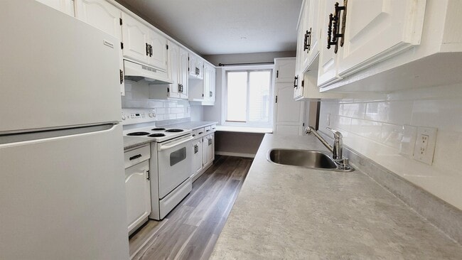 268 Primrose Gardens in Edmonton, AB - Building Photo - Building Photo