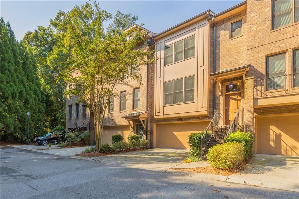 3346 Chestnut Woods Cir in Atlanta, GA - Building Photo