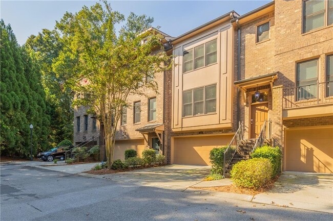 property at 3346 Chestnut Woods Cir