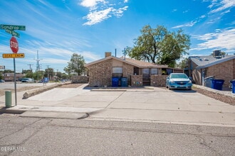 11450 Sundrop Ct in El Paso, TX - Building Photo - Building Photo