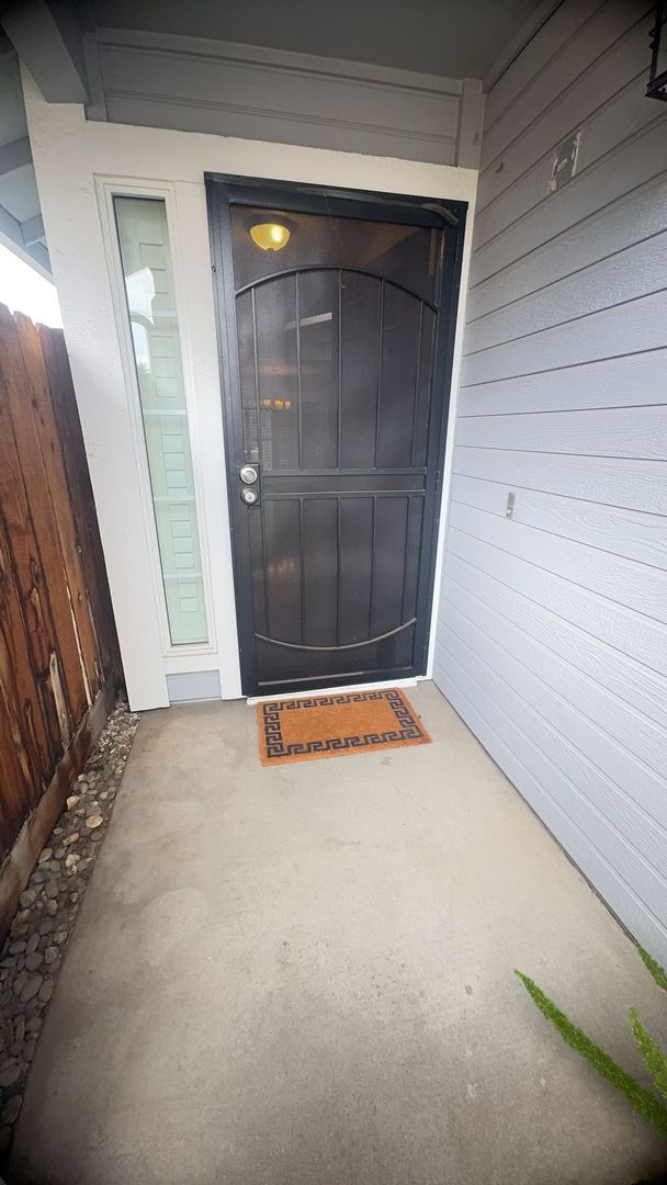 1617 Cashmere Dr in Modesto, CA - Building Photo - Building Photo