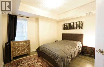 1340 Main St E in Milton, ON - Building Photo - Building Photo