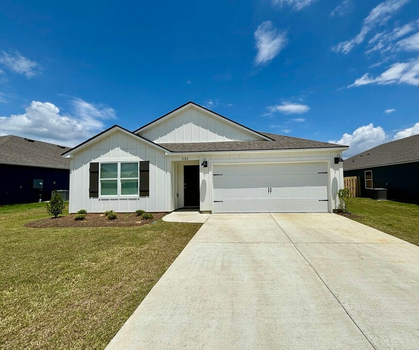 235 Pne Rdg Dr in Odenville, AL - Building Photo