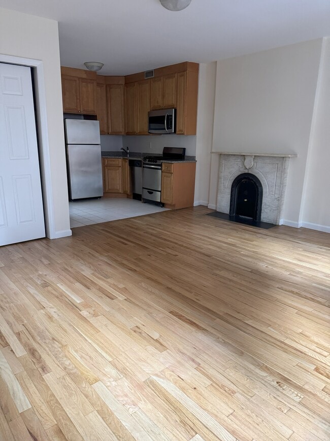 property at 69 W 55th St
