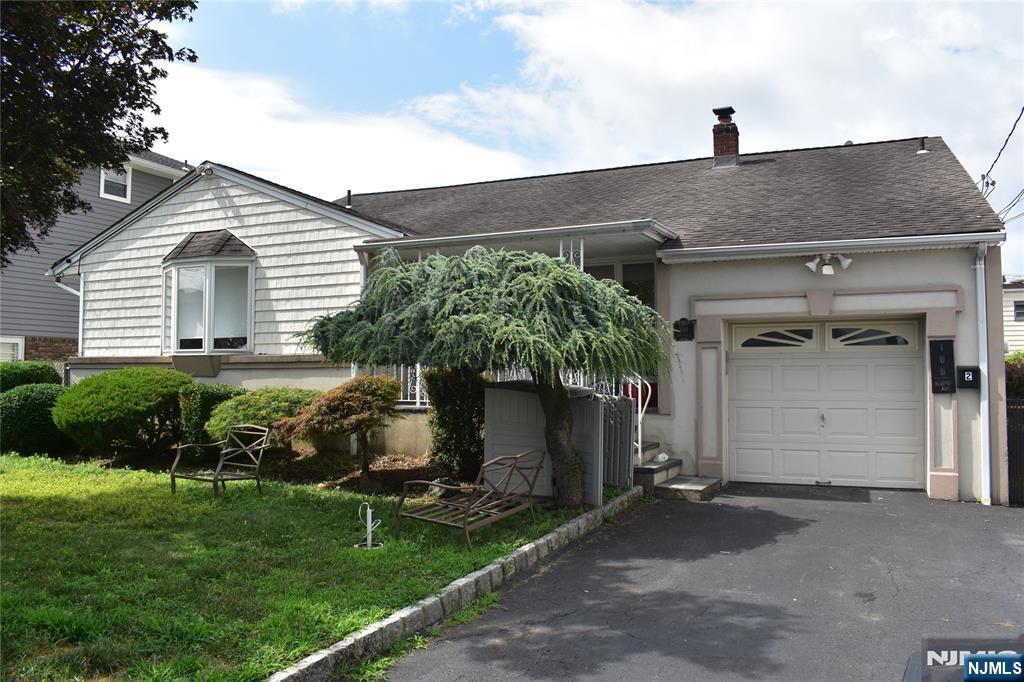 100 Kipp Ave in Lodi, NJ - Building Photo