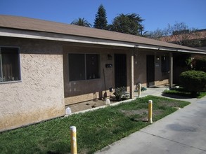 6333-6337 Woodlawn Ave in Bell, CA - Building Photo - Building Photo