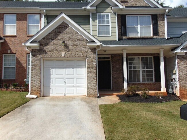 523 Rockbridge Trail in Stone Mountain, GA - Foto de edificio - Building Photo
