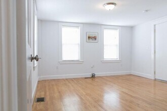 8 Allen St, Unit 1 in Cambridge, MA - Building Photo - Building Photo