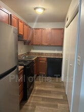 2817 North O.Henry Boulevard in Greensboro, NC - Building Photo - Building Photo