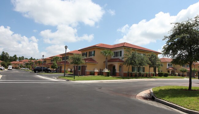 Il Villagio in Jacksonville, FL - Building Photo - Building Photo