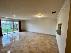 16244 SW 75th St in Miami, FL - Building Photo - Building Photo