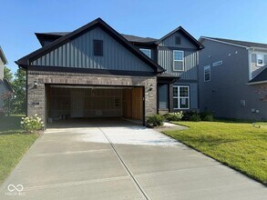 6777 Seabiscuit Rd in Whitestown, IN - Building Photo - Building Photo