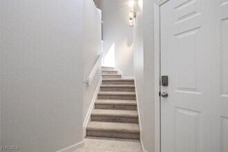 3131 Meandering Way in Ft. Myers, FL - Building Photo - Building Photo