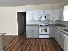 5257 Irish Ln in Fitchburg, WI - Building Photo - Building Photo