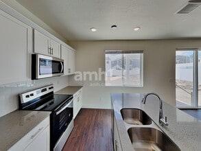 7135 Woods Rose Dr in Park City, UT - Building Photo - Building Photo
