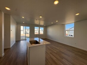 1568 N Summer Springs Cove in Salem, UT - Building Photo - Building Photo