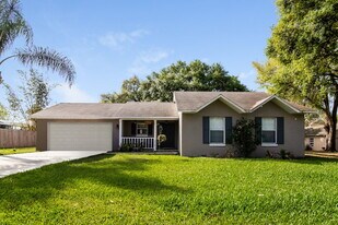 11036 Oswalt Rd in Clermont, FL - Building Photo