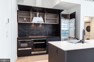 1443 Euclid St NW in Washington, DC - Foto de edificio - Building Photo