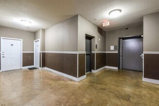 910 W 25th St in Austin, TX - Building Photo - Building Photo