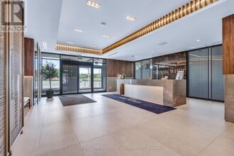 2501-2501 Saw Whet Blvd. in Oakville, ON - Building Photo - Building Photo