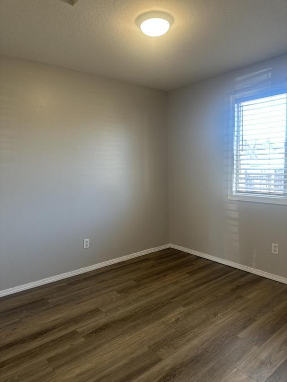 2412 W Sweetbay Ave in Nampa, ID - Building Photo - Building Photo