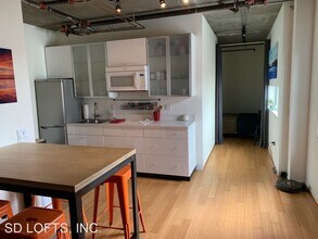 750 W Fir St in San Diego, CA - Foto de edificio - Building Photo