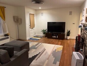 1205 E State St in Ithaca, NY - Foto de edificio - Building Photo